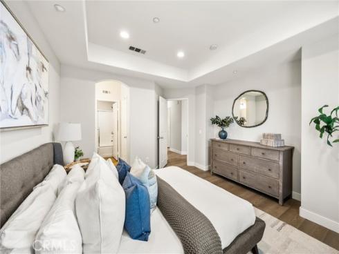 2252 Schlaepfer , Fullerton, CA