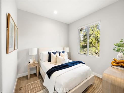 2252 Schlaepfer , Fullerton, CA