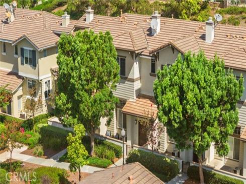 2252 Schlaepfer , Fullerton, CA