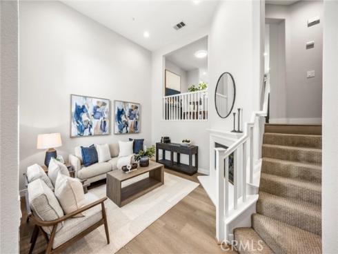2252 Schlaepfer , Fullerton, CA