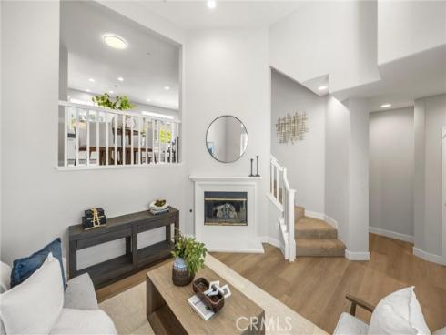 2252 Schlaepfer , Fullerton, CA