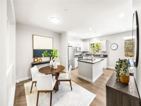 2252 Schlaepfer , Fullerton, CA