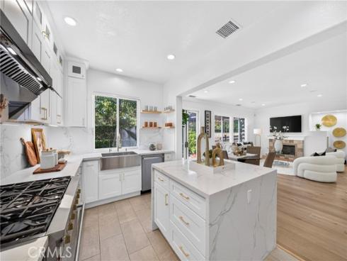 2585 Sunflower , Fullerton, CA
