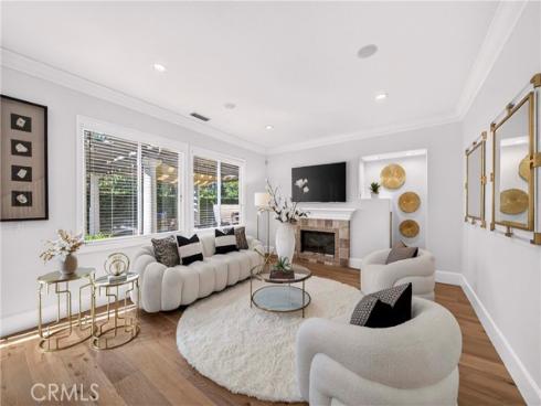 2585 Sunflower , Fullerton, CA