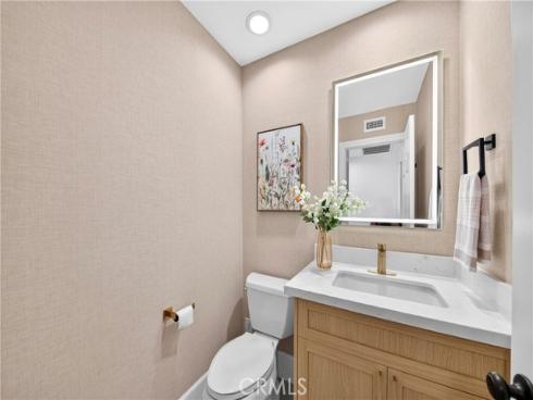 2585 Sunflower , Fullerton, CA