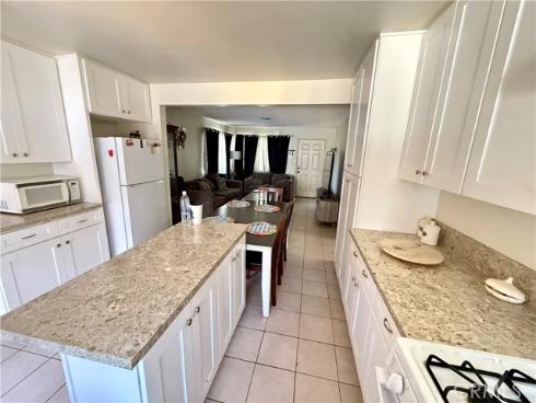 2607 W Olive   Avenue, Fullerton, CA