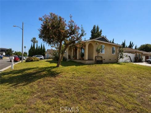 11771  Mac Murray  , Garden Grove, CA