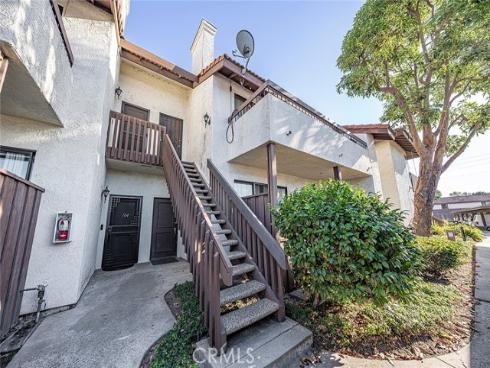 8561 Meadow Brook 205