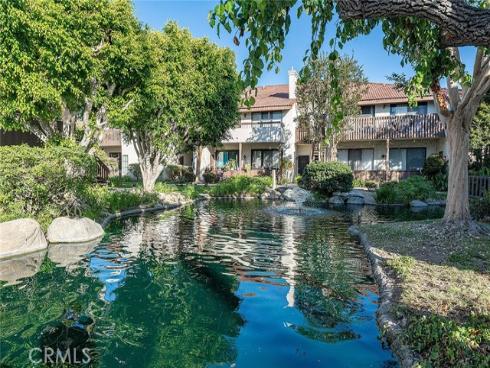 8561 Meadow Brook 205 , Garden Grove, CA