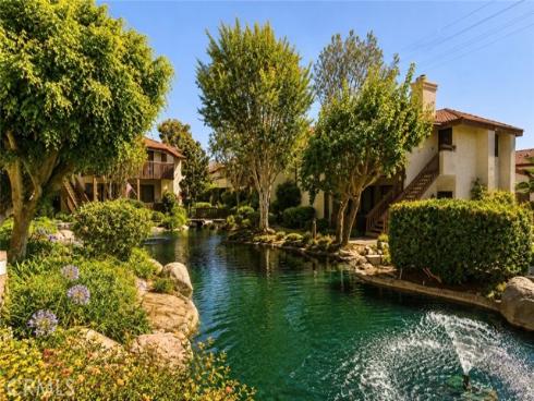 13110 Creek View 202