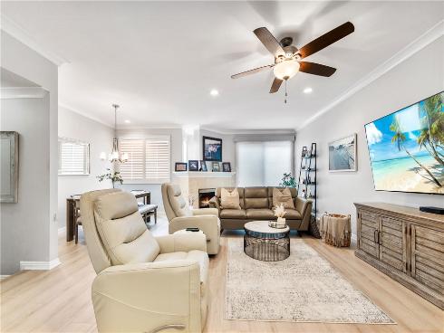 7371 Seabluff 108 Drive, Huntington Beach, CA