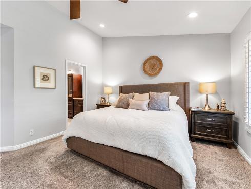 7371 Seabluff 108 Drive, Huntington Beach, CA