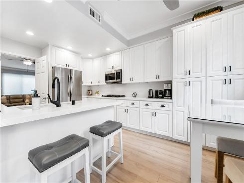 7371 Seabluff 108 Drive, Huntington Beach, CA