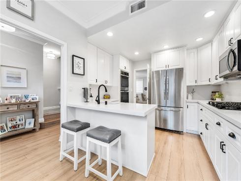 7371 Seabluff 108 Drive, Huntington Beach, CA