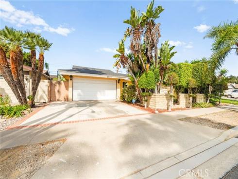 20401 Somerville Lane, Huntington Beach, CA