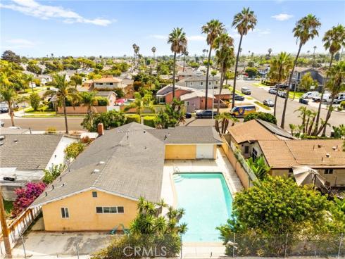 20401 Somerville Lane, Huntington Beach, CA