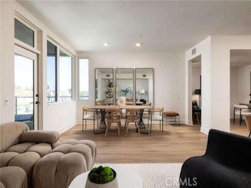 414 Main 330 Street, Huntington Beach, CA