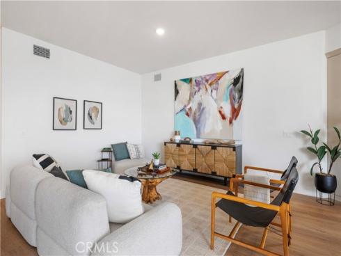 414 Main St 300 , Huntington Beach, CA