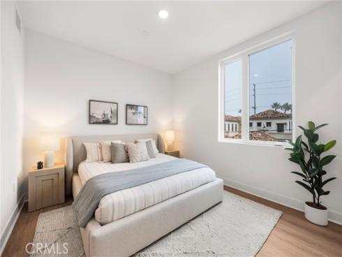 414 Main St 300 , Huntington Beach, CA