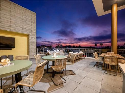 414 Main St 300 , Huntington Beach, CA