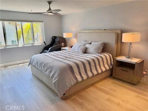 16255 Pacific Cir. 202 , Huntington Beach, CA