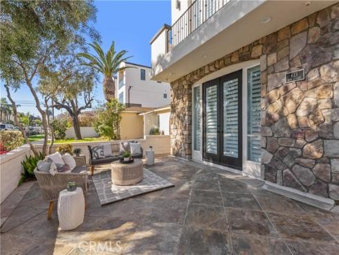 613  12th  , Huntington Beach, CA