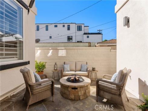 613  12th  , Huntington Beach, CA