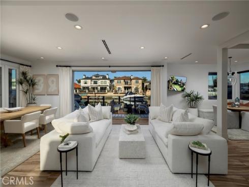16572 Grimaud , Huntington Beach, CA