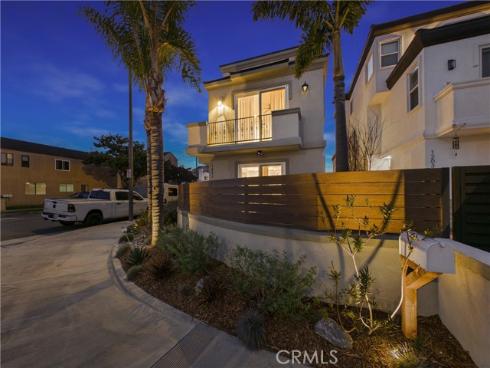 1201 Delaware Street, Huntington Beach, CA