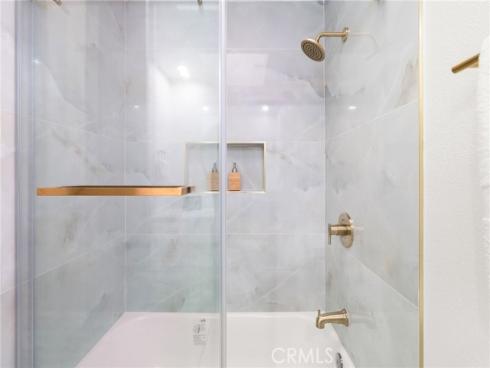 16435 Harbour 13 Lane, Huntington Beach, CA