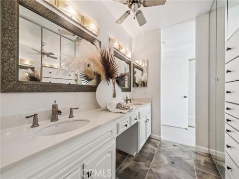 3592 Windspun , Huntington Beach, CA