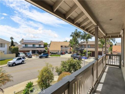 21822 Seacrest Ln , Huntington Beach, CA