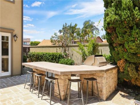 21822 Seacrest Ln , Huntington Beach, CA