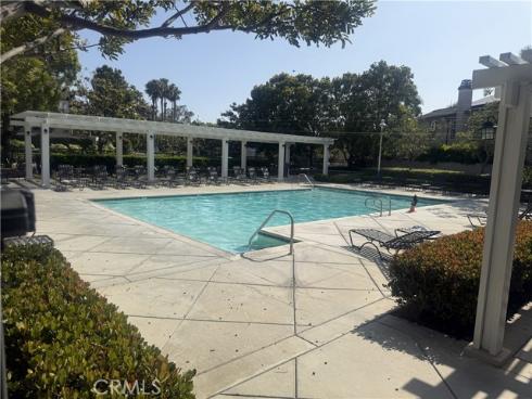 7381  Siena   Drive, Huntington Beach, CA