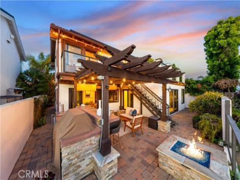 16455 Ladona Circle, Huntington Beach, CA