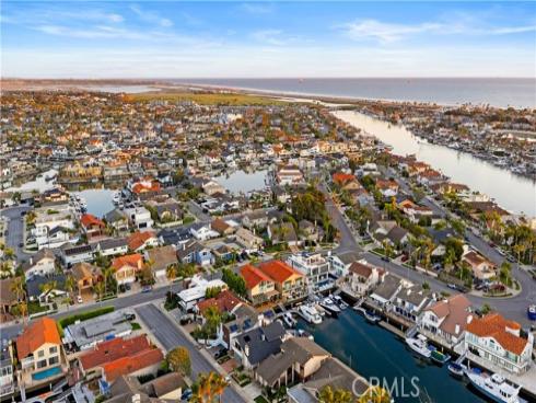 16455 Ladona Circle, Huntington Beach, CA