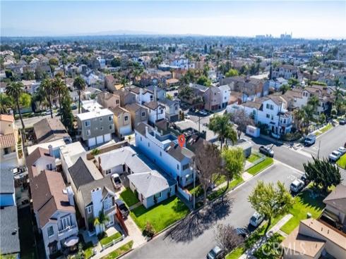 1208  California   Street, Huntington Beach, CA