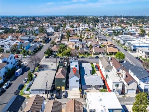 1208  California   Street, Huntington Beach, CA