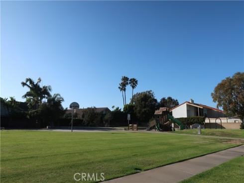 16802  Kamalii  , Huntington Beach, CA