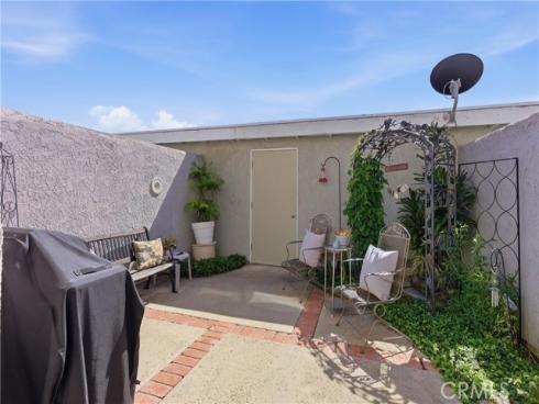 8276 Constantine Drive , Huntington Beach, CA