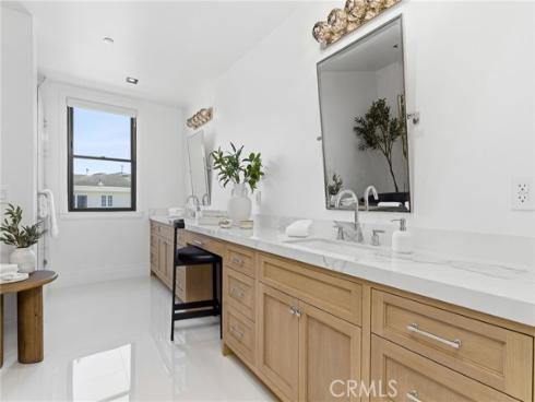 17007 Edgewater Lane, Huntington Beach, CA