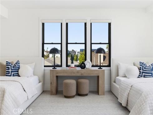 17007 Edgewater Lane, Huntington Beach, CA