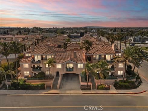 5142 Warner Ave 209 , Huntington Beach, CA