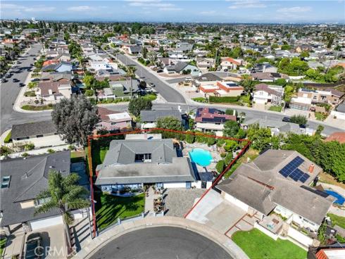 8131 Wenlock Circle, Huntington Beach, CA