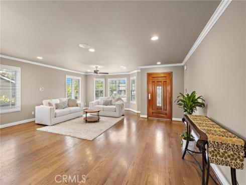 18452 Carnaby , Huntington Beach, CA