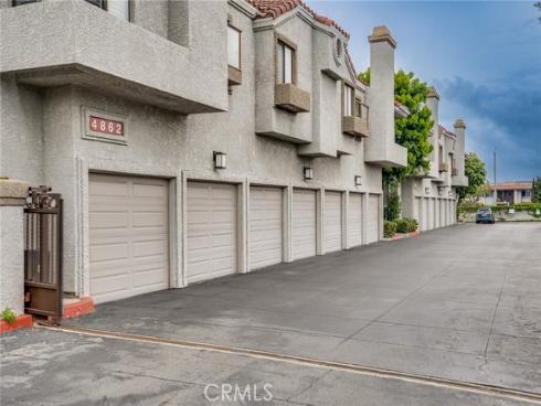 4862 Tiara 204 , Huntington Beach, CA