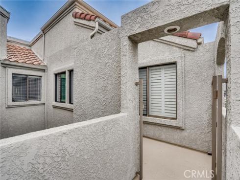 4862 Tiara 204 , Huntington Beach, CA