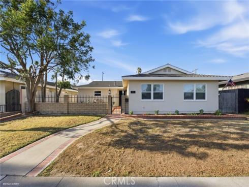5041 Mcfadden , Huntington Beach, CA