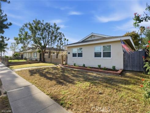 5041 Mcfadden , Huntington Beach, CA