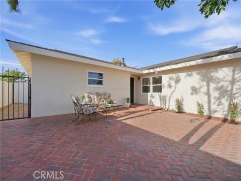 5041 Mcfadden , Huntington Beach, CA
